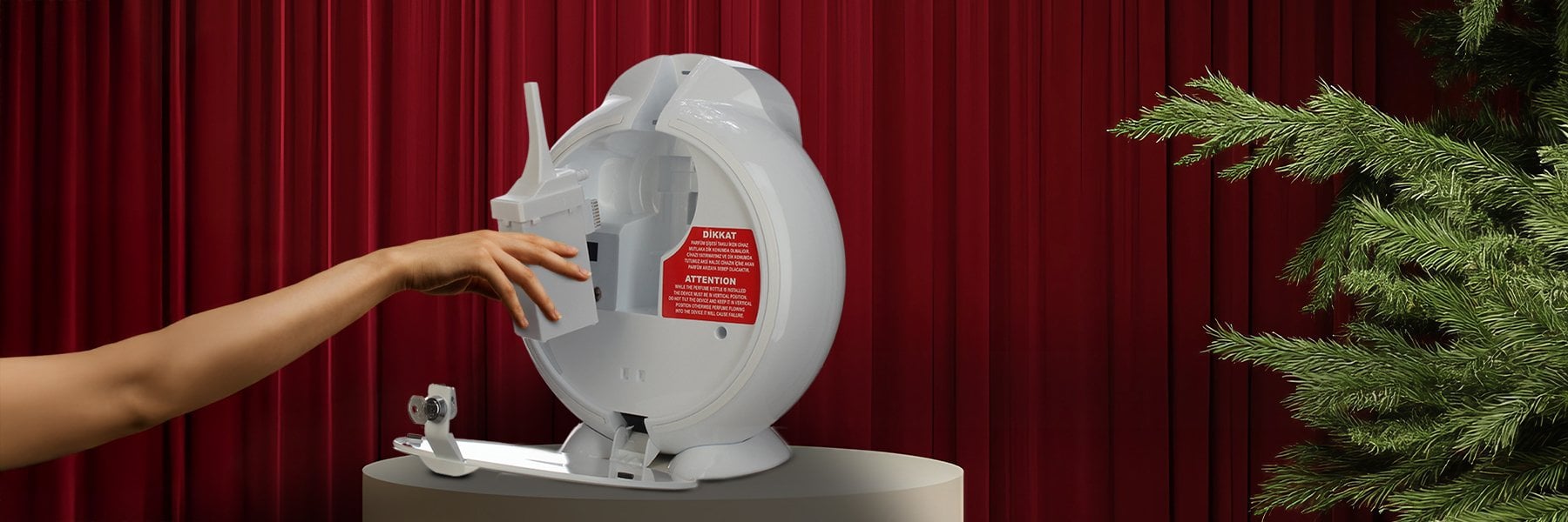 Kartuş Sistemi
<div class='title-content'>
    <br>
    Akıllı kart sayesinde;
    <br><br>
    <ul>
      <li>Otomatik programlar ile kolayca kurulum yapabilir,</li>
      <li>Makinenin çalışmasından led aydınlatmasına kadar tüm fonksiyonları kişiselleştirilebilir,</li>
      <li>Ayarlanabilir programı sayesinde başlangıç - bitiş saatleri, çalışma aralıkları ve gün bazlı ayarlamalar yapılabilir,</li>
      <li>Günün belirli saatlerinde farklı çalışma sürelerine göre program seçilebilir.</li>
    </ul>
</div>